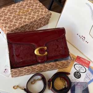 Burgundyكلاسيك تابي مع الملحقات