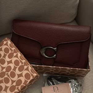 Burgundyكلاسيك تابي