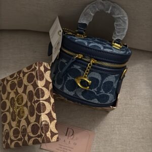 Navy Blueكوتش تريل